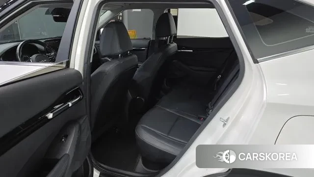 Kia Seltos 2022 Белый из Кореи, фото 2