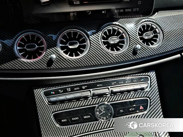 Mercedes-Benz E-Class W213 2018 Черный из Кореи, фото 2