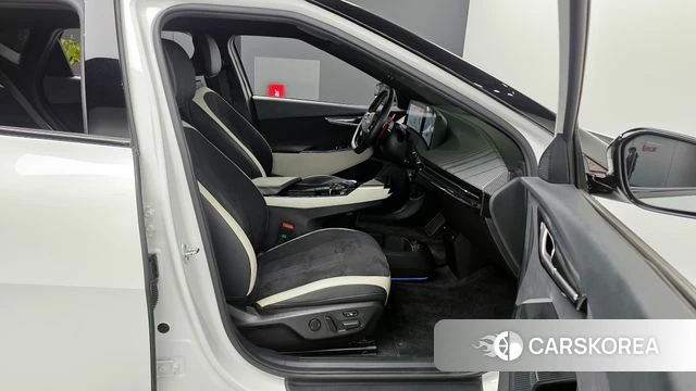 Kia EV6 2022 Белый из Кореи, фото 2