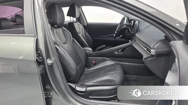 Hyundai Avante (CN7) 2021 Светло-зеленый из Кореи, фото 2