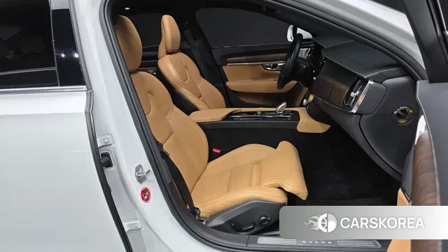 Volvo S90 2021 Белый из Кореи, фото 2