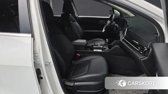 Kia Sportage 5th Generation 2023 Белый из Кореи, фото 2