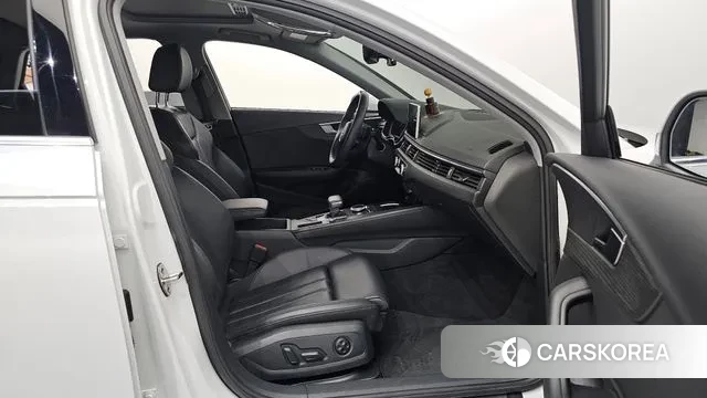 Audi A4 (B9) 2018 Белый из Кореи, фото 2