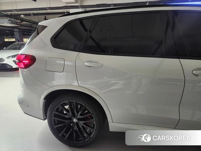 BMW X5 (G05) 2025 Белый из Кореи, фото 2