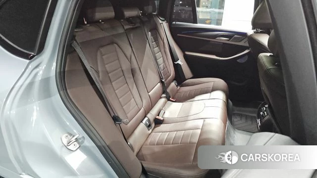 BMW X4 (G02) 2025 Серебристо-серый из Кореи, фото 2