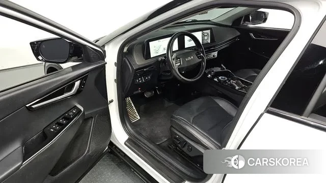 Kia EV6 2023 Белый из Кореи, фото 2