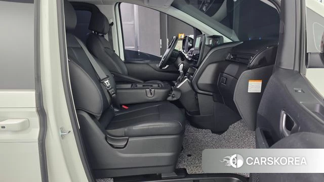 Hyundai Staria 2025 Белый из Кореи, фото 2