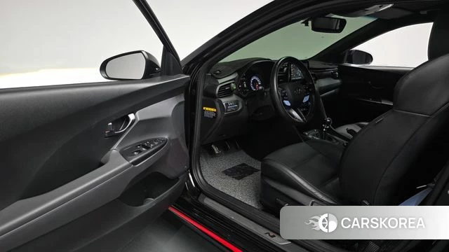 Hyundai Veloster (JS) 2018 Черный из Кореи, фото 2