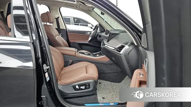 BMW X5 (G05) 2024 Черный из Кореи, фото 2