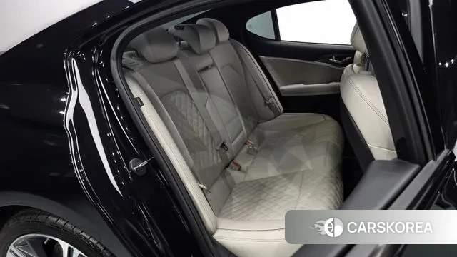 Genesis The New G70 2024 Черный из Кореи, фото 2