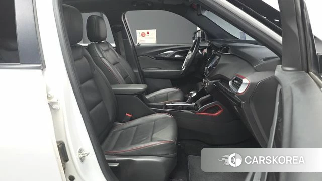 Chevrolet (GM Daewoo) Trailblazer 2021 Белый из Кореи, фото 2
