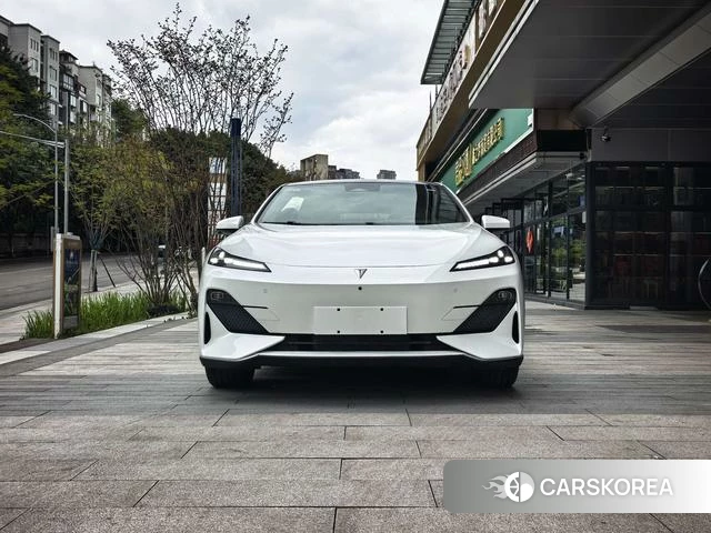 Dark blue car Dark blue SL03 2026 Белый из Китая, фото 2