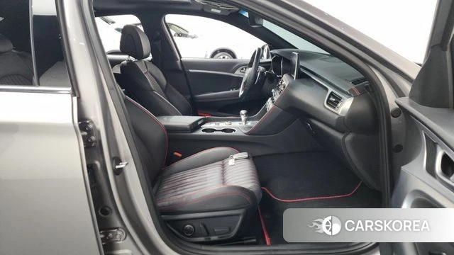 Genesis G70 2019 Серебристо-серый из Кореи, фото 2