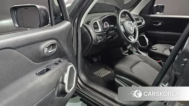 Jeep Renegade 2021 Серый из Кореи, фото 2