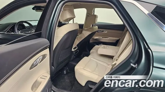 Genesis GV70 2023 Зеленый из Кореи, фото 2