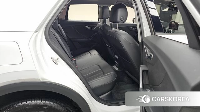 Audi Q2 2023 Белый из Кореи, фото 2