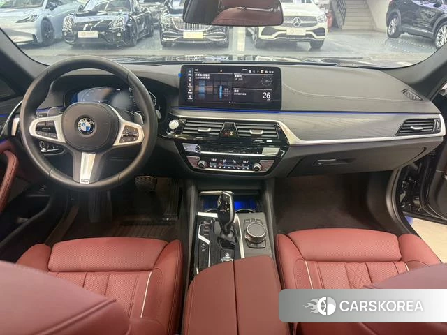 BMW 5 series 2021 Черный из Китая, фото 2