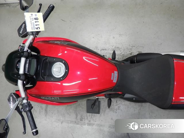 Проданный Ducati DIAVEL CARBON 2012 из Японии, фото 4