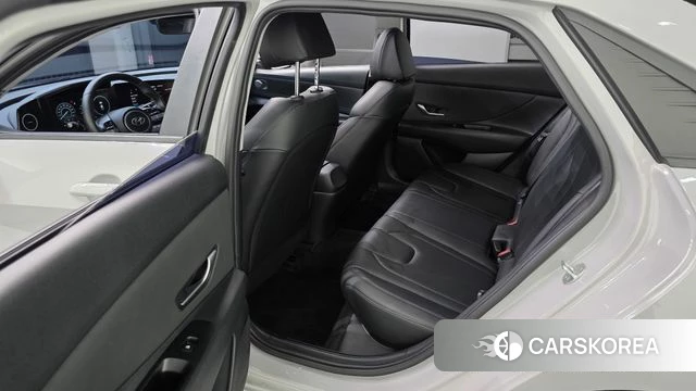 Hyundai Avante (CN7) 2020 Серебристо-серый из Кореи, фото 2