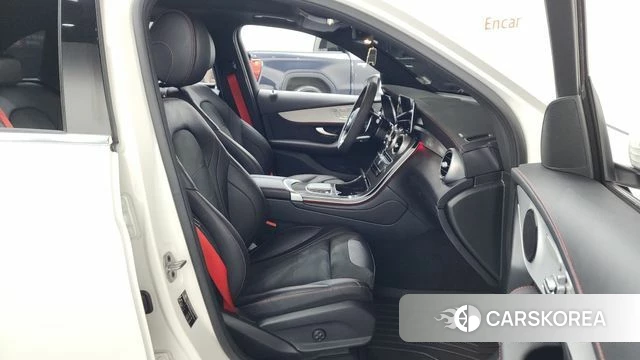 Mercedes-Benz GLC-Class X253 2022 Белый из Кореи, фото 2