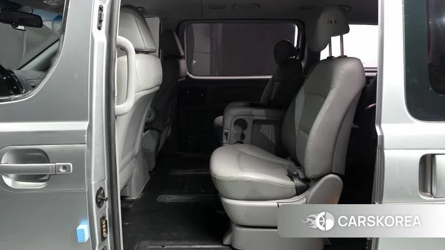 Hyundai The New Grand Starex 2018 Серебряный из Кореи, фото 2