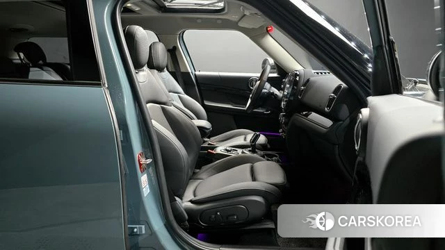 Mini Cooper Countryman 2023 Небесно-голубой из Кореи, фото 2