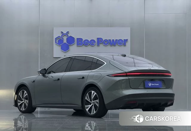 Weilai ET5 2023 Зеленый из Китая, фото 2