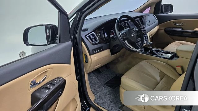 Kia The New Carnival 2018 Черный из Кореи, фото 2