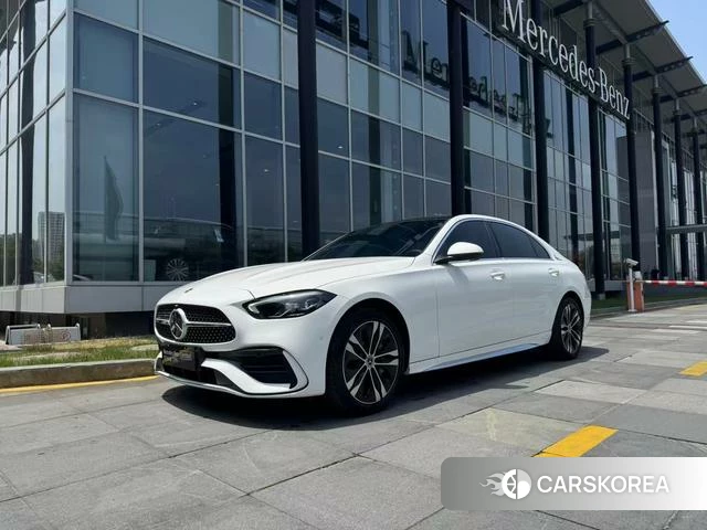 Mercedes-Benz C-class PHEV 2023 Белый из Китая, фото 2
