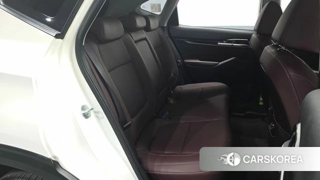 Kia Seltos 2022 Белый из Кореи, фото 2