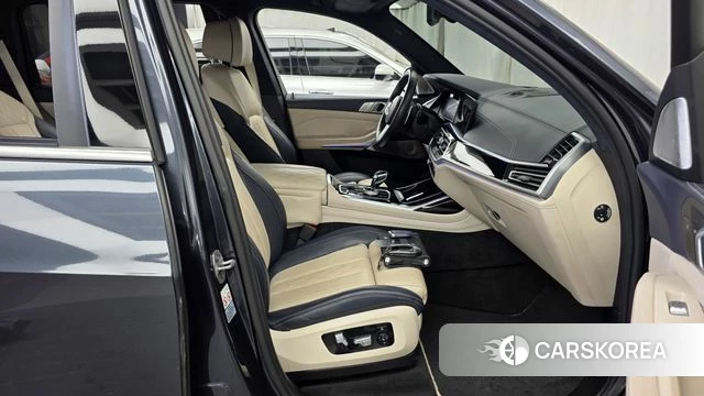 BMW X7 (G07) 2021 Серый из Кореи, фото 2