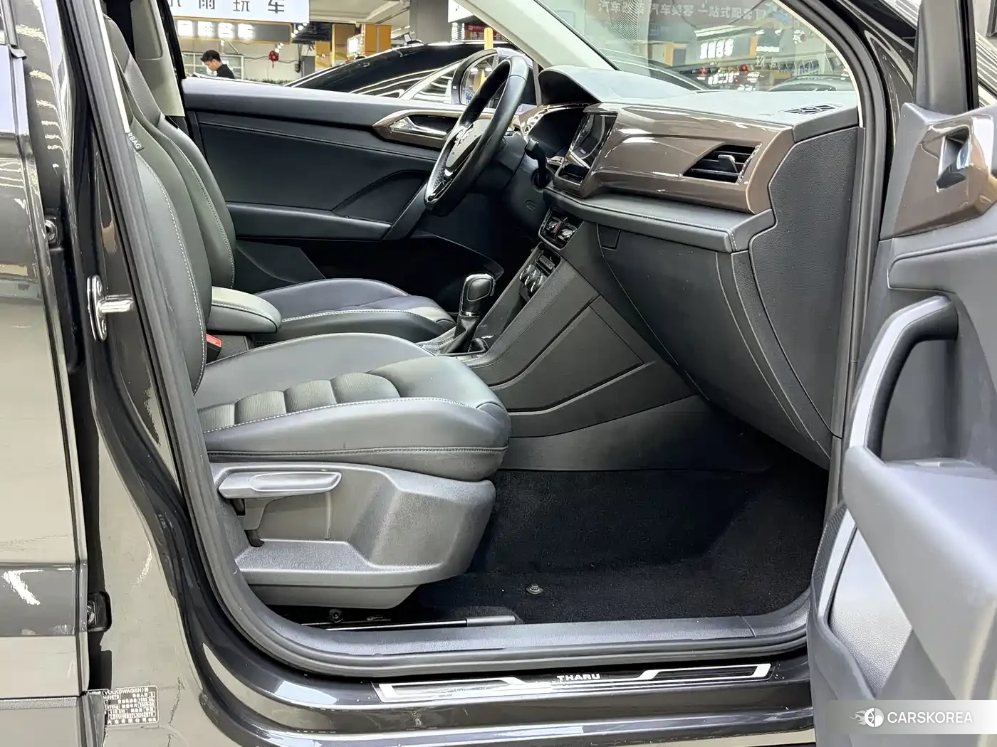 Volkswagen Tharu 2020 Silver/gray из Китая, фото 2