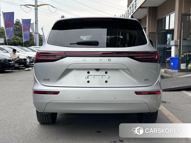 AITO Ask the world M7 2026 Серебристо-серый из Китая, фото 2