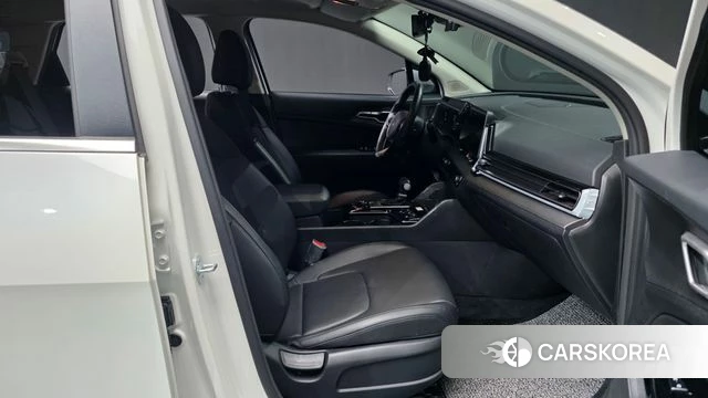 Kia Sportage 5th Generation 2023 Белый из Кореи, фото 2