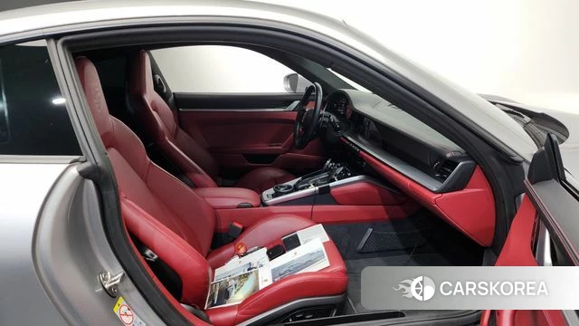 Porsche 911(992) 2021 Серебряный из Кореи, фото 2