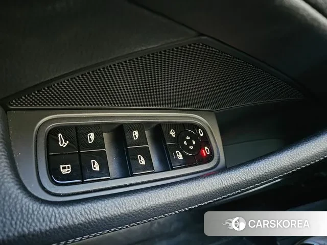 Porsche Panamera (971) 2021 Фиолетовый из Кореи, фото 2