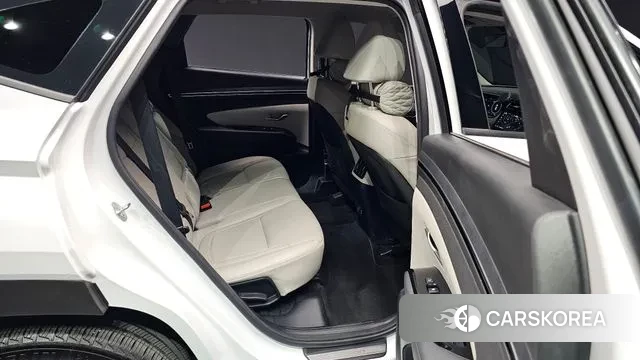 Hyundai The New Tucson (NX4) 2023 Белый из Кореи, фото 2