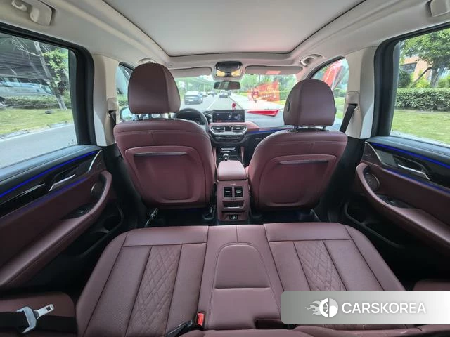 BMW X3 2024 Белый из Китая, фото 2