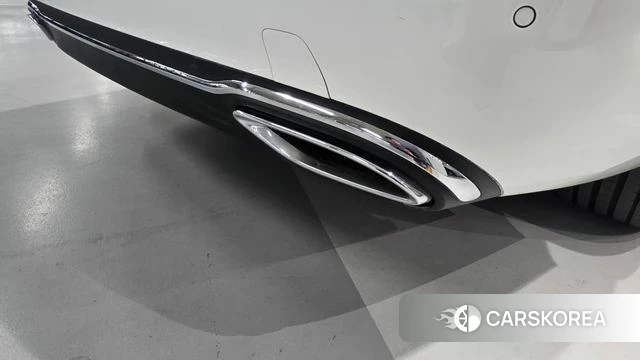 Mercedes-Benz E-Class W213 2022 Белый из Кореи, фото 2