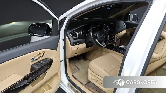 Kia The New Carnival 2018 Белый из Кореи, фото 2