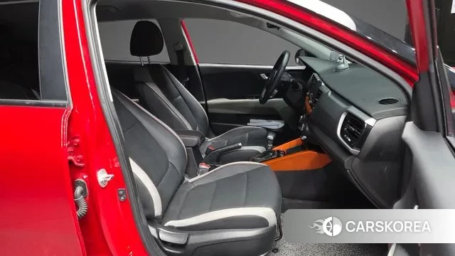 Kia Stonic 2019 Красный из Кореи, фото 2