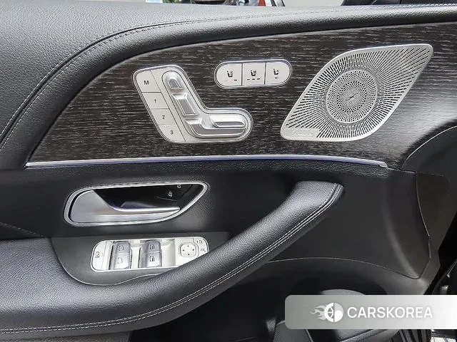 Mercedes-Benz GLS - Class X167 2023 Черный из Кореи, фото 2