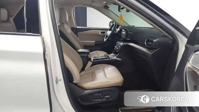 Ford Explorer 6th Generation 2020 Белый из Кореи, фото 2