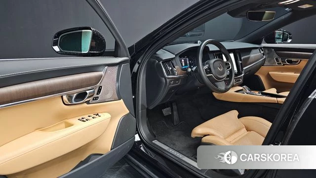 Volvo S90 2022 Черный из Кореи, фото 2