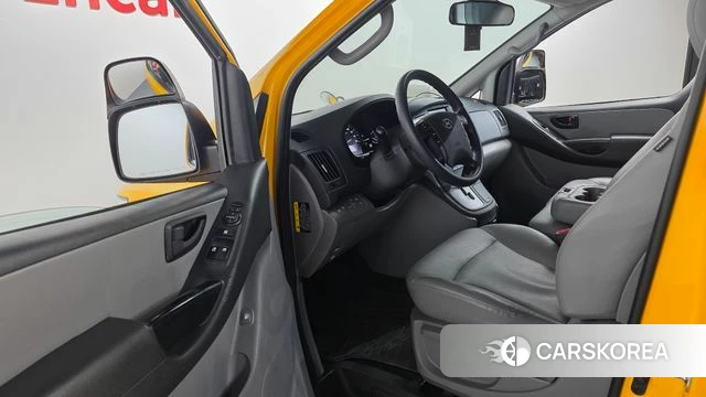 Hyundai The New Grand Starex 2018 Желтый из Кореи, фото 2