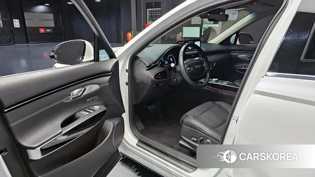 Genesis GV70 2021 Белый из Кореи, фото 2