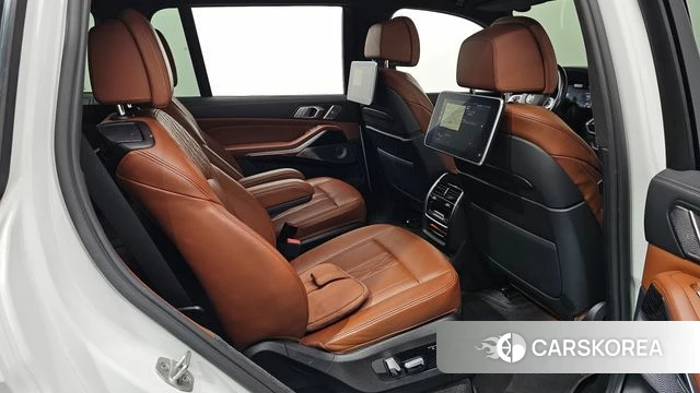 BMW X7 (G07) 2021 Белый из Кореи, фото 2