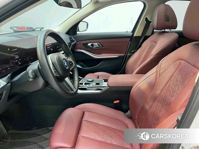 BMW i3 2023 Белый из Китая, фото 2