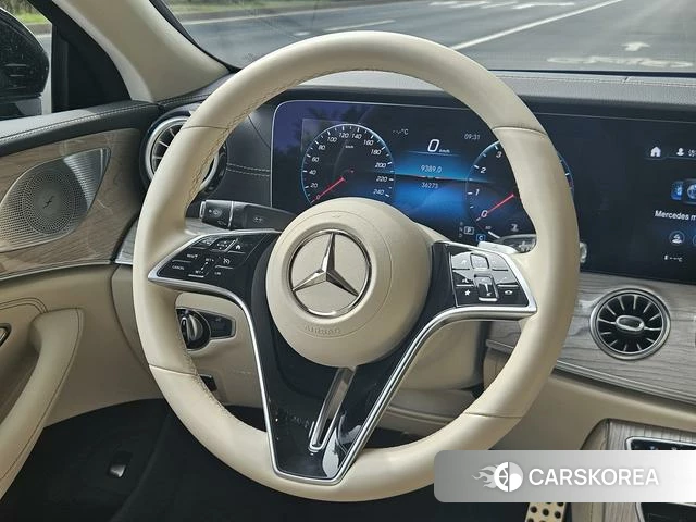 Mercedes-Benz CLS 2023 Зеленый из Китая, фото 2