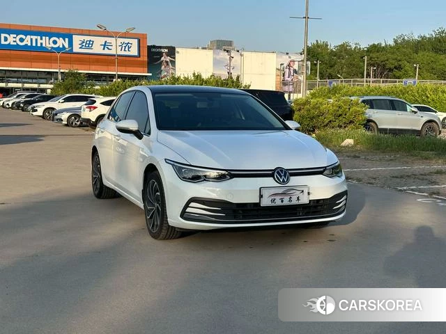 Volkswagen Golf 2021 Белый из Китая, фото 2